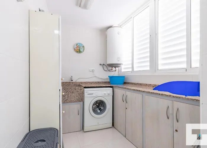 Apolo Xiv 104 - Grupo Turis * קלפה